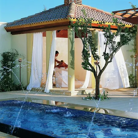 Theseus Village 2 Bed With Enviable Position On Communal Pool Apartment *