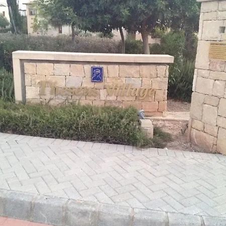Theseus Village 2 Bed With Enviable Position On Communal Pool Apartment Kouklia
