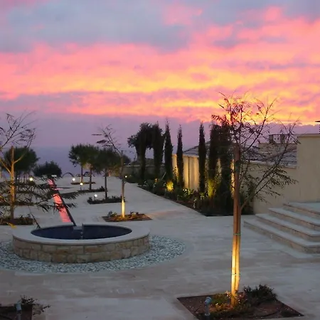 Theseus Village 2 Bed With Enviable Position On Communal Pool